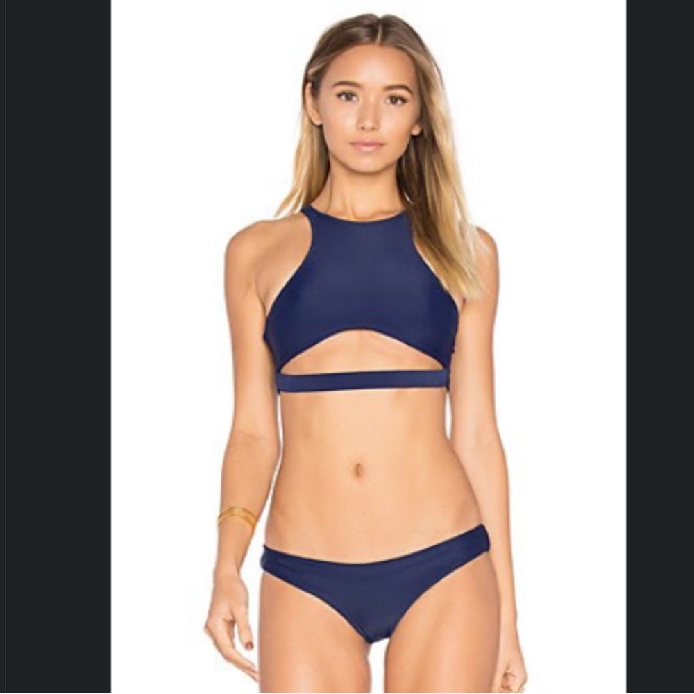 Beach riot Abby top in cosmo bikini top